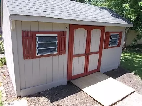 358 Columbus St, Elyria, OH 44035 photo 25