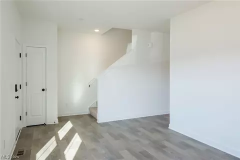 104 River Run Drive, Elyria, OH 44035 photo 18