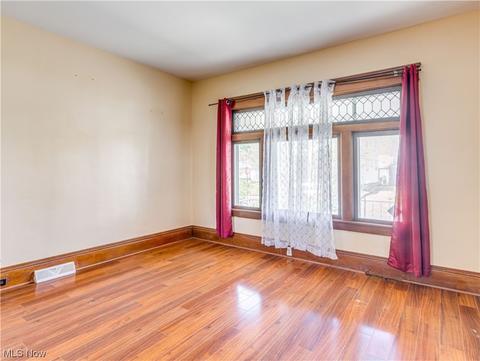 674 Wright Ave, Alliance, OH 44601 photo 8