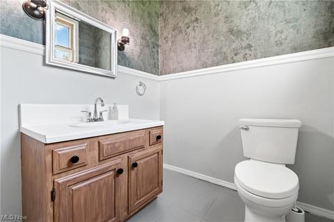 415 W Main St, Barnesville, OH 43713 photo 18