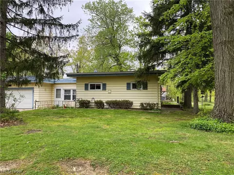 2534 Rockefeller Rd, Wickliffe, OH 44092 photo 24