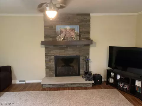 807 Parkview Dr, Seven Hills, OH 44131 photo 7