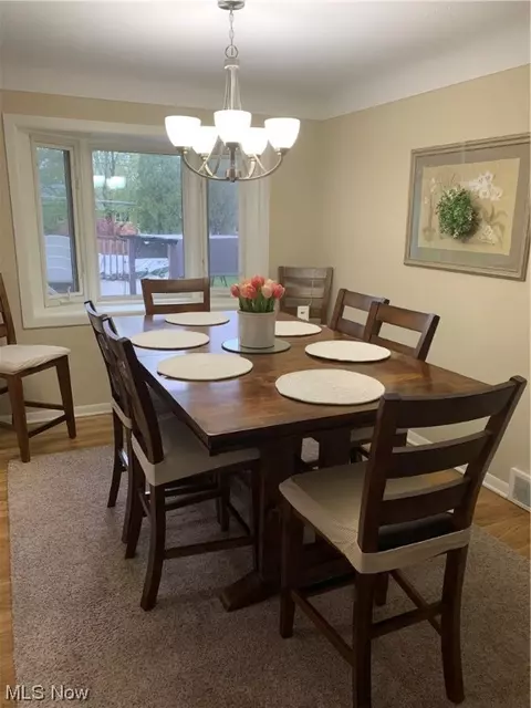 807 Parkview Dr, Seven Hills, OH 44131 photo 8