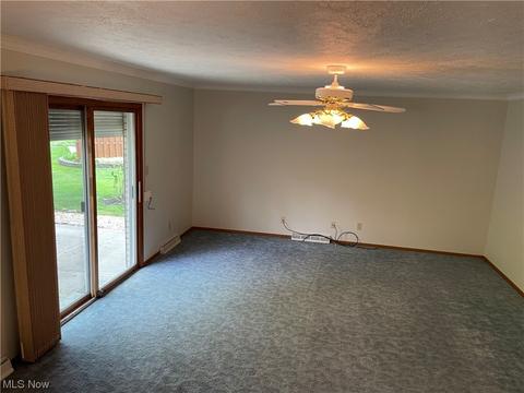 8300 Pinehurst Dr, Parma, OH 44129 photo 15