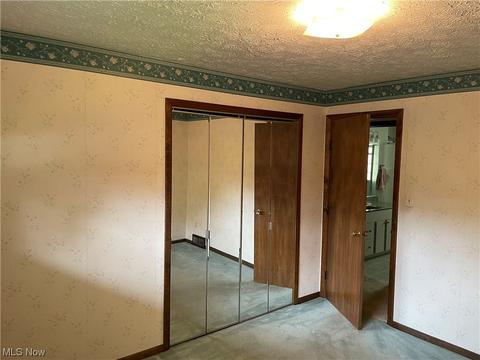 8300 Pinehurst Dr, Parma, OH 44129 photo 13