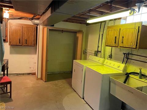 8300 Pinehurst Dr, Parma, OH 44129 photo 20