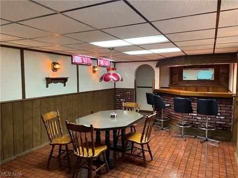 8300 Pinehurst Dr, Parma, OH 44129 photo 25