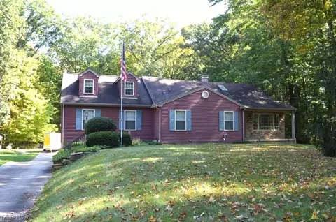 2173 S Schenley Ave, Youngstown, OH 44511