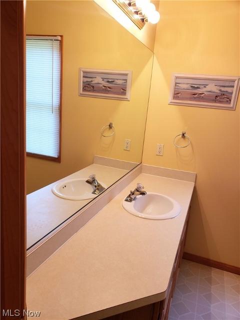 4254 Turtleback Cv, Avon, OH 44011 photo 13
