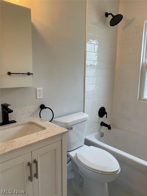 1725 Douglas Rd, Wickliffe, OH 44092 photo 9