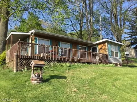 6483 Camp Blvd, Hanoverton, OH 44423