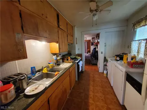 5735 Mccreery Ave, Ashtabula, OH 44004 photo 12