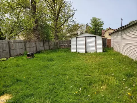 5735 Mccreery Ave, Ashtabula, OH 44004 photo 5