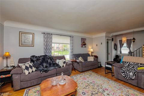7405 Spring Garden Rd, Parma, OH 44129 photo 5