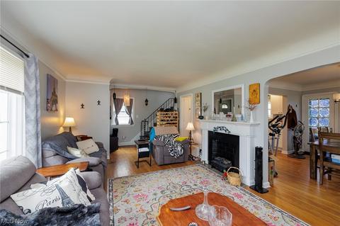 7405 Spring Garden Rd, Parma, OH 44129 photo 2