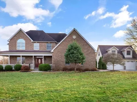 2079 New England Ridge Rd, Washington, WV 26181
