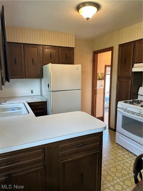 161 Harvey St, Struthers, OH 44471 photo 12