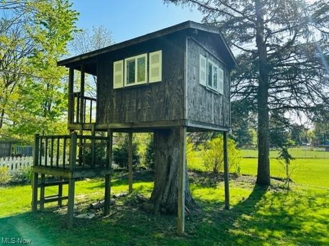370 Gulf Rd, Elyria, OH 44035 photo 3