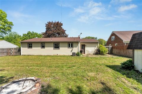 709 Annawan Ln, Youngstown, OH 44512 photo 17