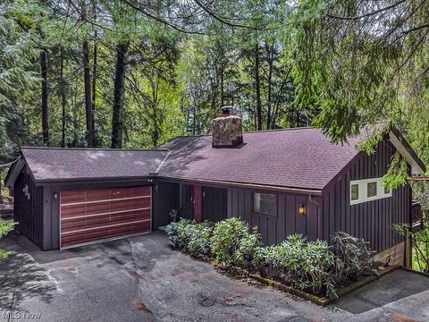 37200 Rogers Rd, Willoughby Hills, OH 44094 photo 1