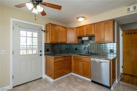 29217 Barjode Rd, Willowick, OH 44095 photo 7