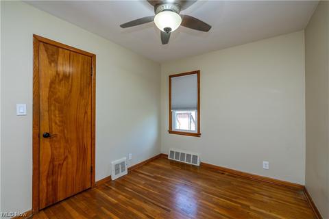 29217 Barjode Rd, Willowick, OH 44095 photo 10