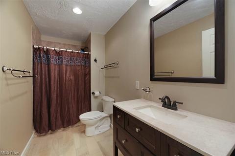 7197 Capilano Dr, Solon, OH 44139 photo 32