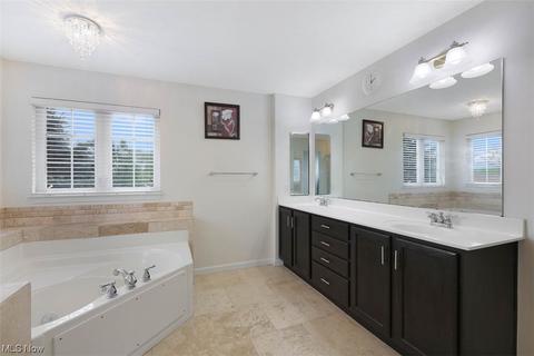 7197 Capilano Dr, Solon, OH 44139 photo 22
