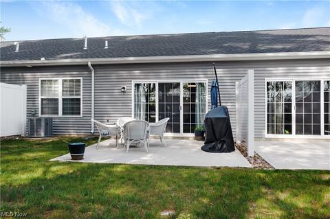 258 Oak Tree Ln, Elyria, OH 44035 photo 5