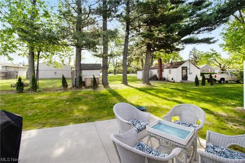 258 Oak Tree Ln, Elyria, OH 44035 photo 19