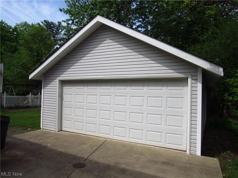 369 Beech St, Berea, OH 44017 photo 18