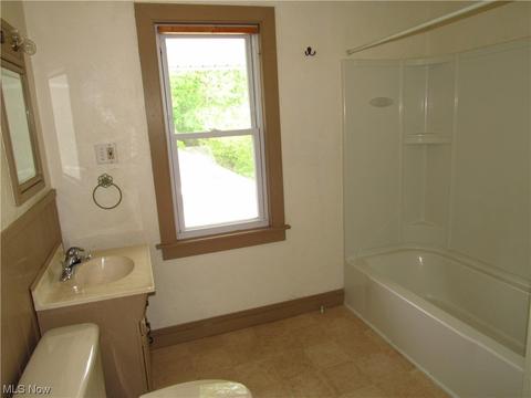 369 Beech St, Berea, OH 44017 photo 14