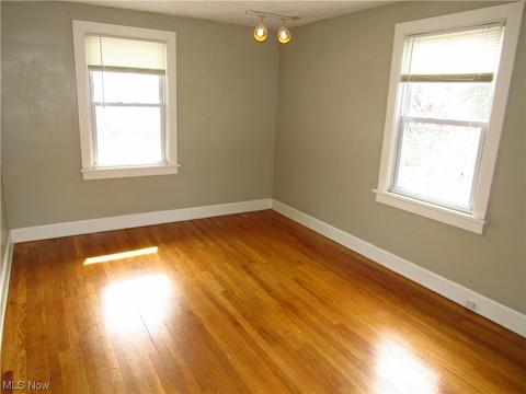 369 Beech St, Berea, OH 44017 photo 12