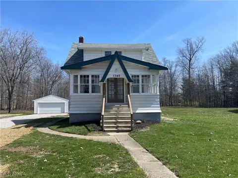 1349 E 300th St, Wickliffe, OH 44092 photo 1