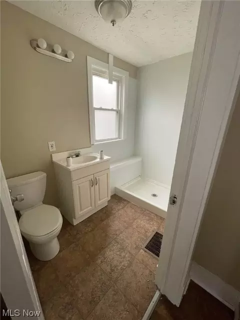 215 W 29th St, Lorain, OH 44055 photo 16