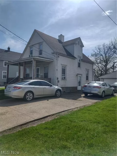 2414 Apple Ave, Lorain, OH 44055