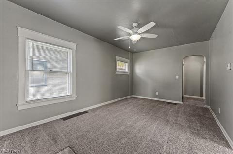 492 4th St, Struthers, OH 44471 photo 4