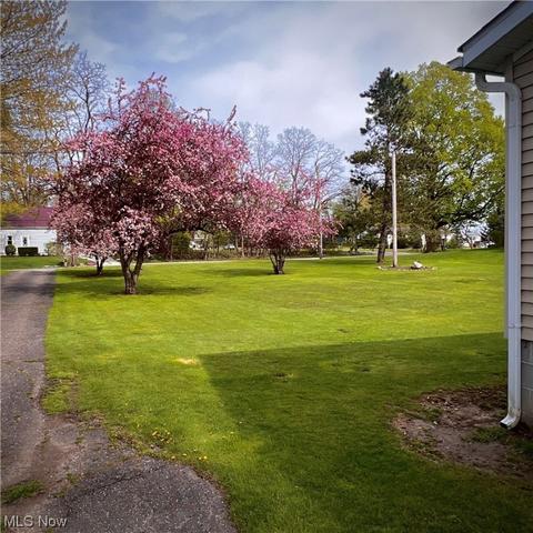 8911 Nichols Rd, Windham, OH 44288 photo 4