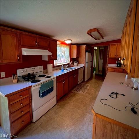 8911 Nichols Rd, Windham, OH 44288 photo 13