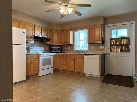 114 Union Ave, Dover, OH 44622 photo 5