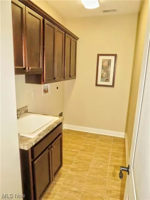 6016 Coventry Cir, Huron, OH 44839 photo 9