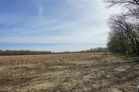Vesta Road, Wakeman, OH 44889