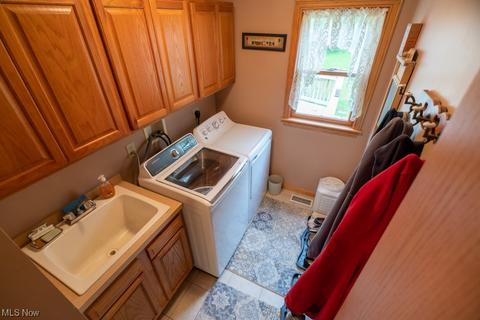 8185 Rustic Dr, Chardon, OH 44024 photo 17