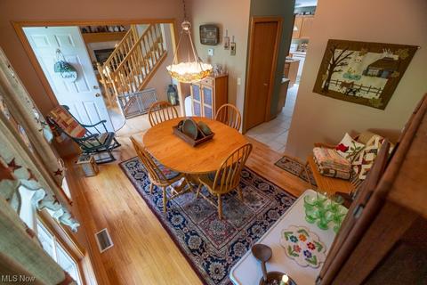 8185 Rustic Dr, Chardon, OH 44024 photo 4