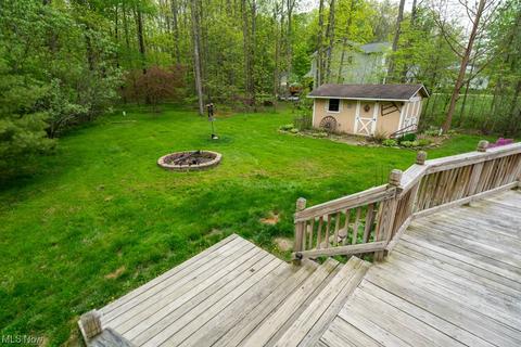 8185 Rustic Dr, Chardon, OH 44024 photo 10