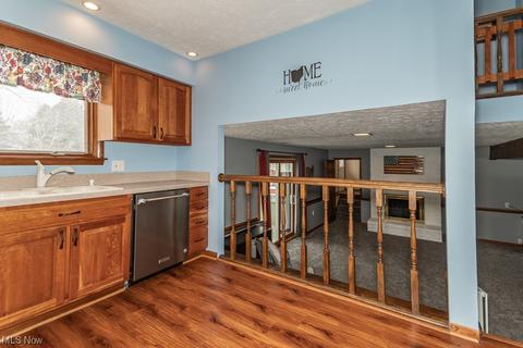 6173 Brambleside Ln, Mentor, OH 44060 photo 7