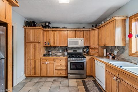 663 Wright Ave, Alliance, OH 44601 photo 11