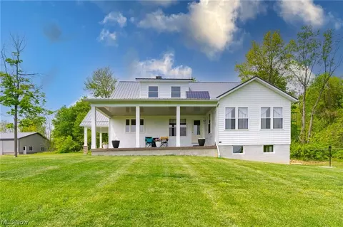 17125 Old State Rd, Middlefield, OH 44062
