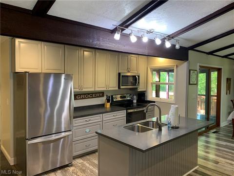 4296 N Forest Ridge Dr, Ashtabula, OH 44004 photo 12