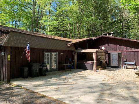 4296 N Forest Ridge Dr, Ashtabula, OH 44004 photo 3